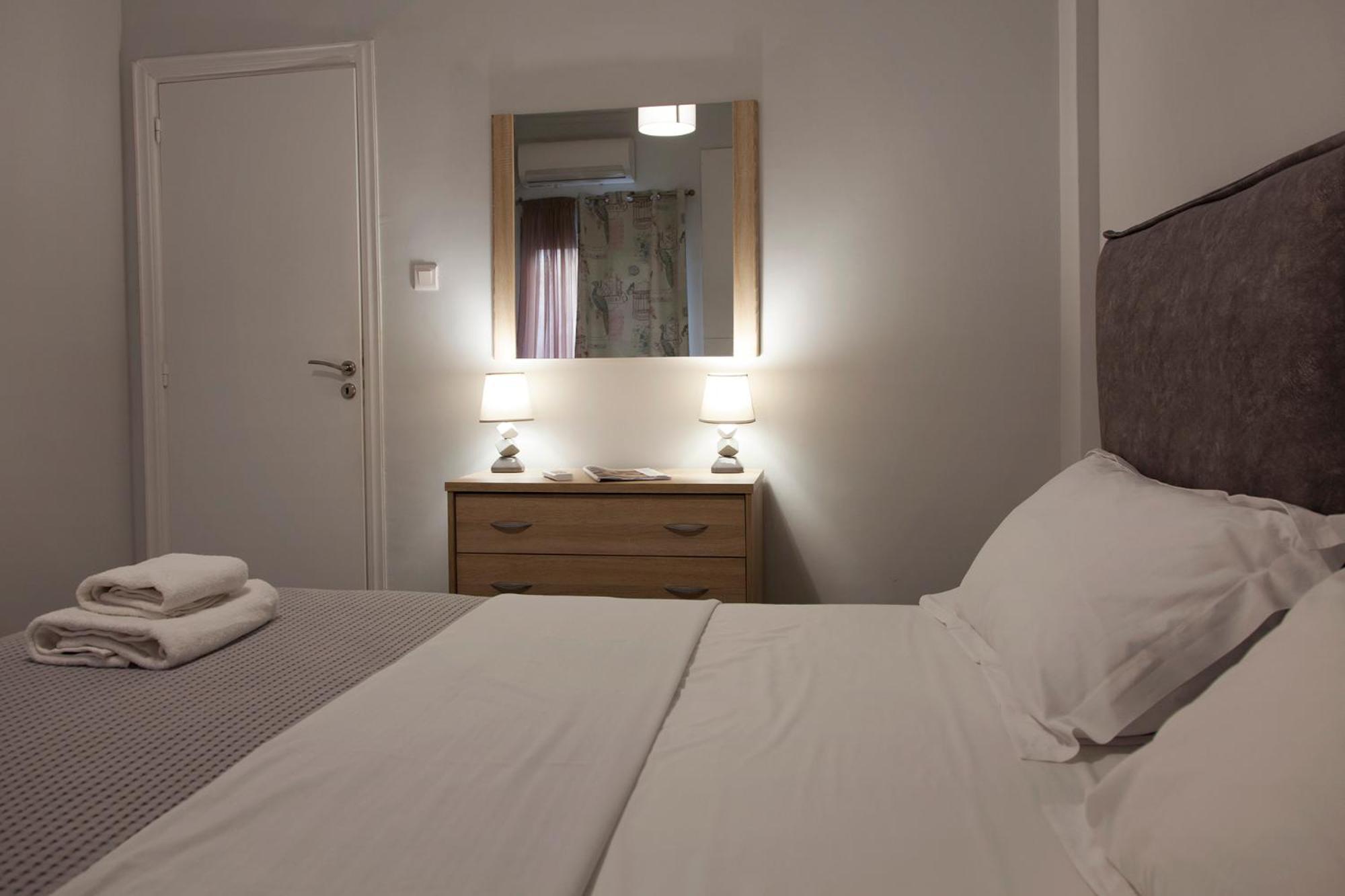 Suite 04 - Smart Cozy Suites - In The Heart Of Athens - 5 Minutes From Metro Exterior foto